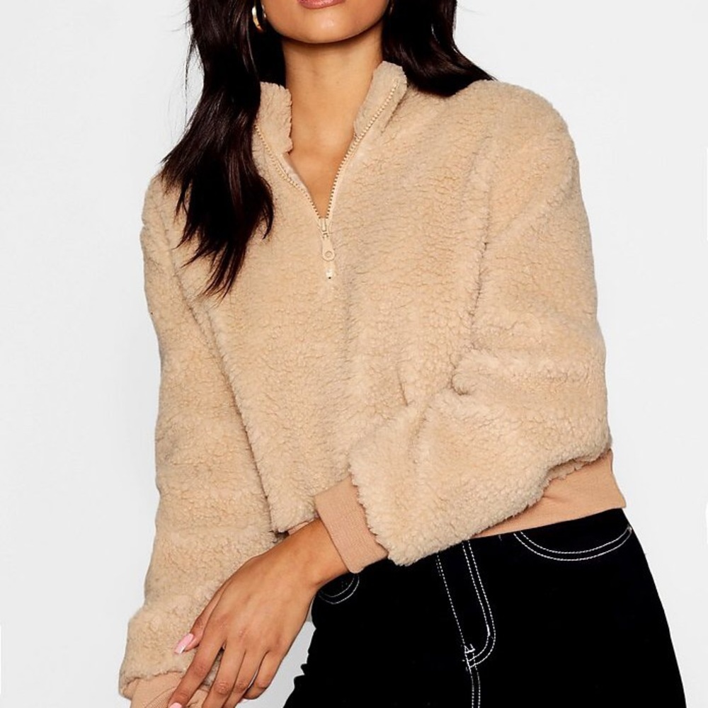 NWT Boohoo Teddy Faux Fur Funnel Neck sweater